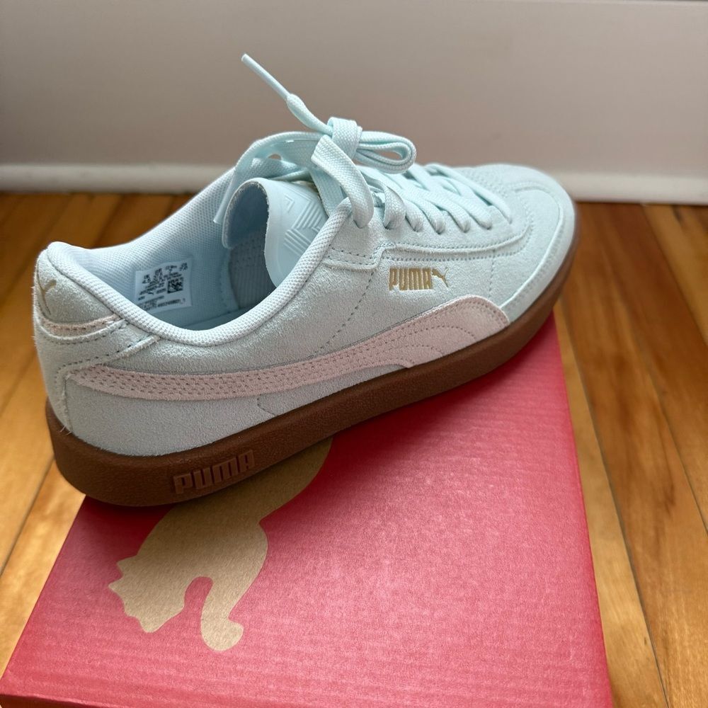 Puma Club II Era Suede – Size 7 – Sea Glass / Puma White – NEW IN BOX